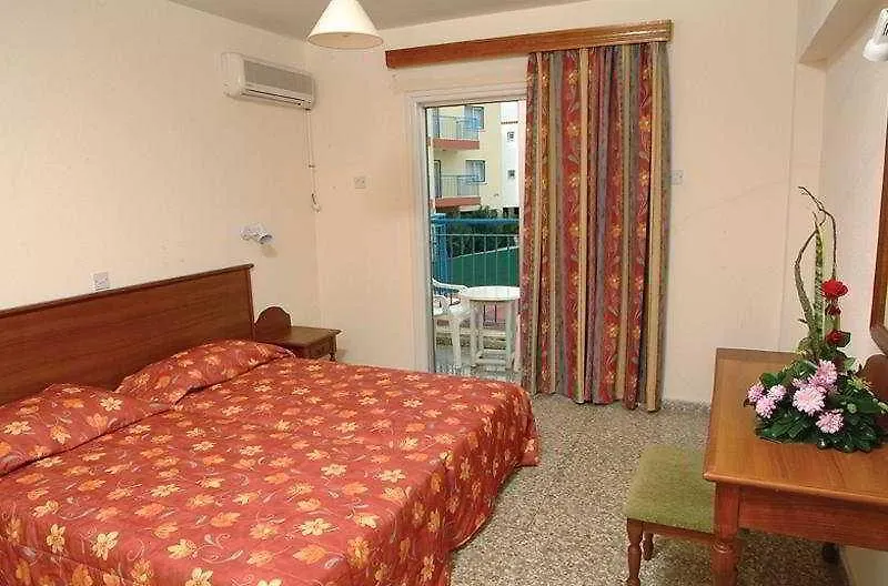 Maria Apartments Айя-Напа